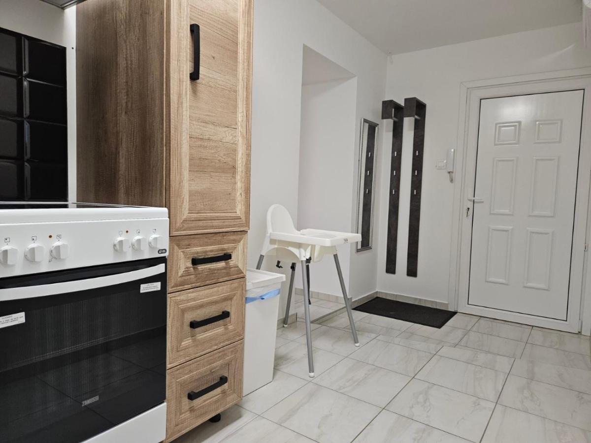 Holiness Apartmanok Seghedin Exterior foto