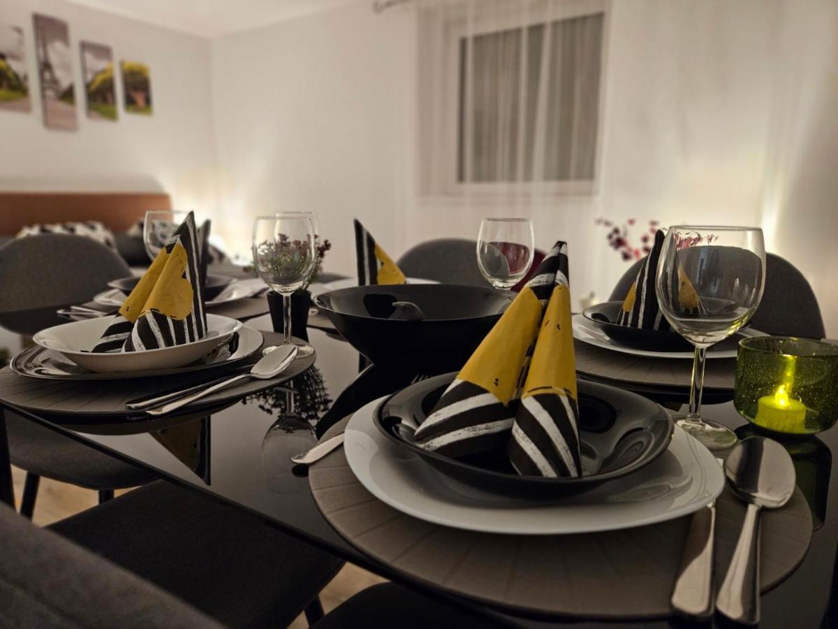 Holiness Apartmanok Seghedin Exterior foto
