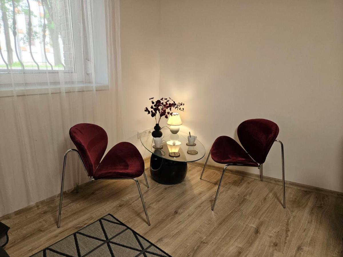 Holiness Apartmanok Seghedin Exterior foto