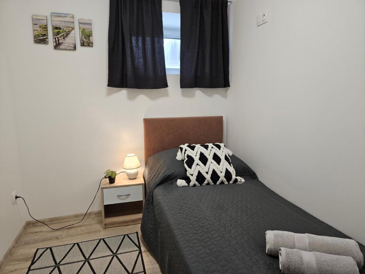 Holiness Apartmanok Seghedin Exterior foto